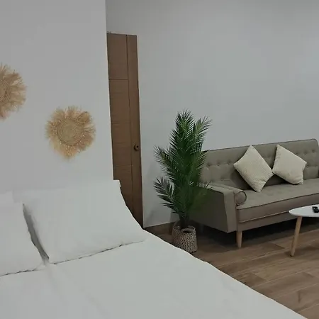 Triana Tejares Appartement *
